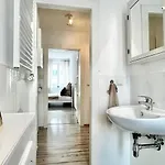 Design - Kingsize Bett - Küche - Zentral