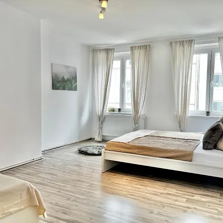 Design - Kingsize Bett - Küche - Zentral Hanóver