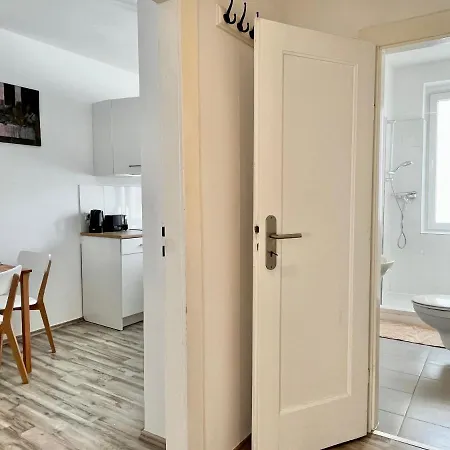 Design - Kingsize Bett - Küche - Zentral *